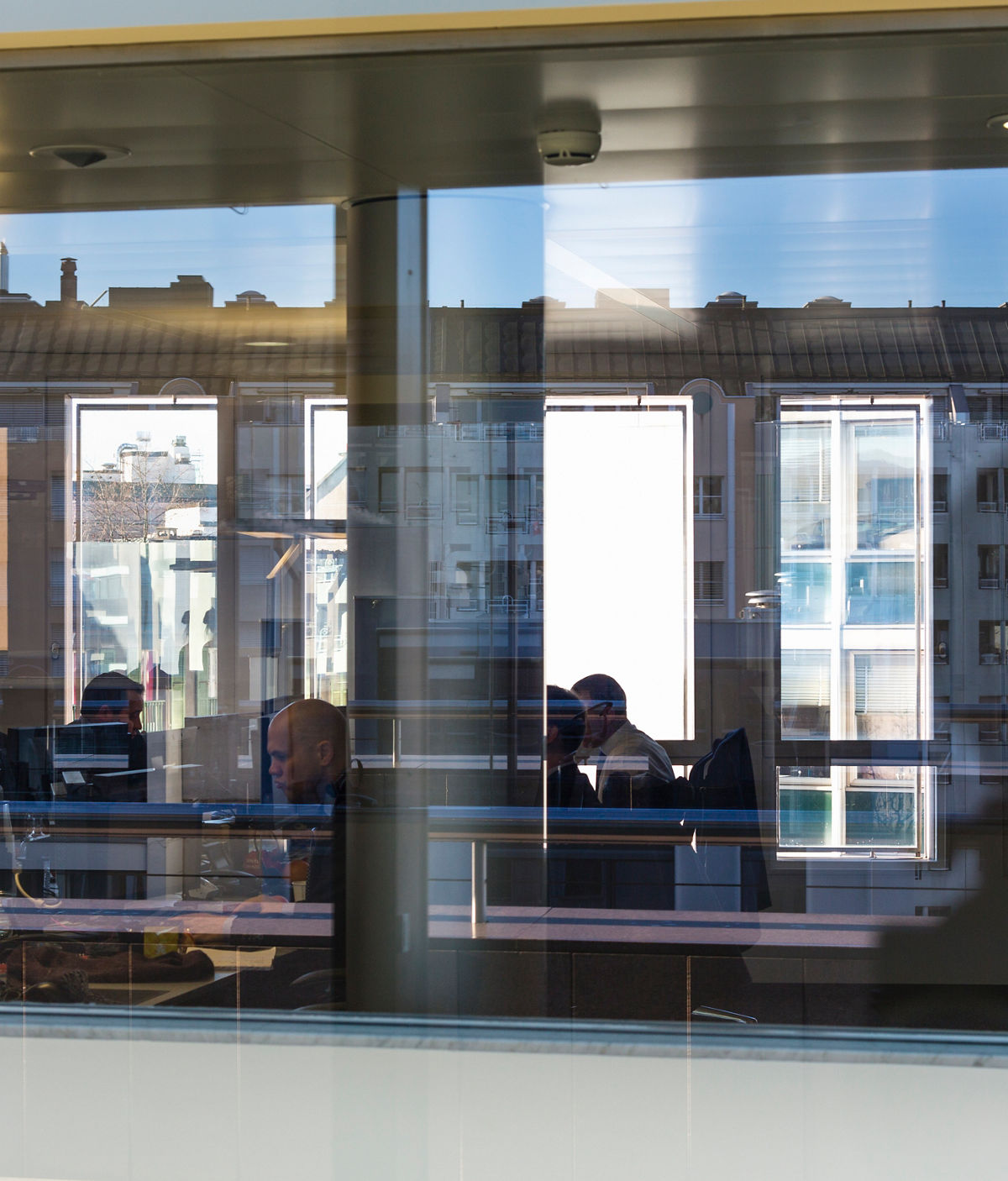 Performance of shares and bonds in Switzerland Pictet