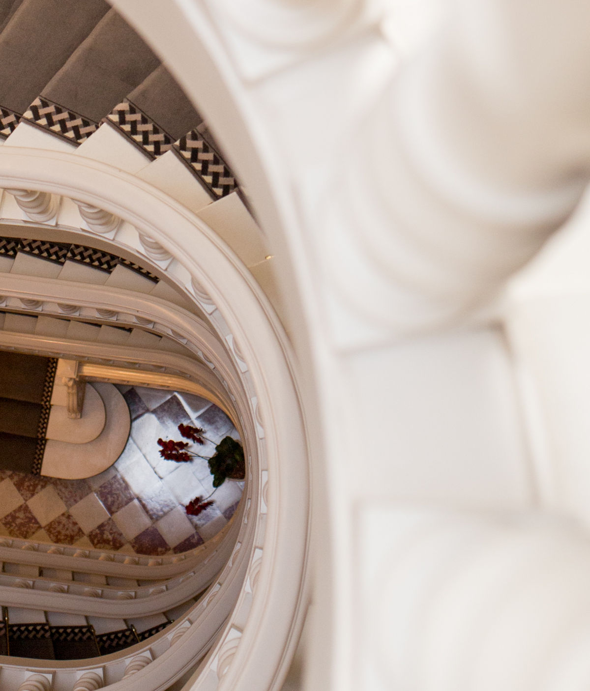 House View, July 2022 Pictet 瑞士百達