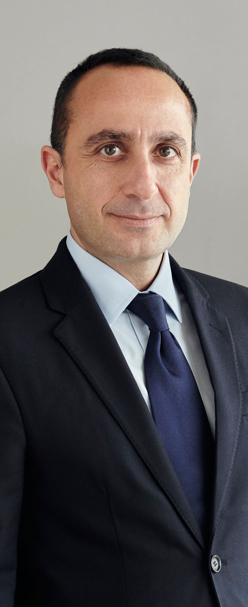Alain Ucari, Chief Executive Officer at Easy-Auto Loans