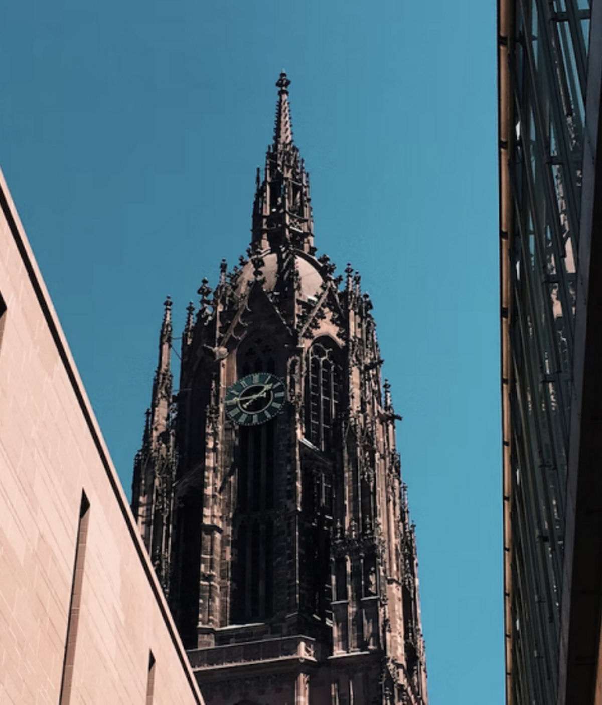 Frankfurt | Wealth and Asset Management | The Pictet Group
