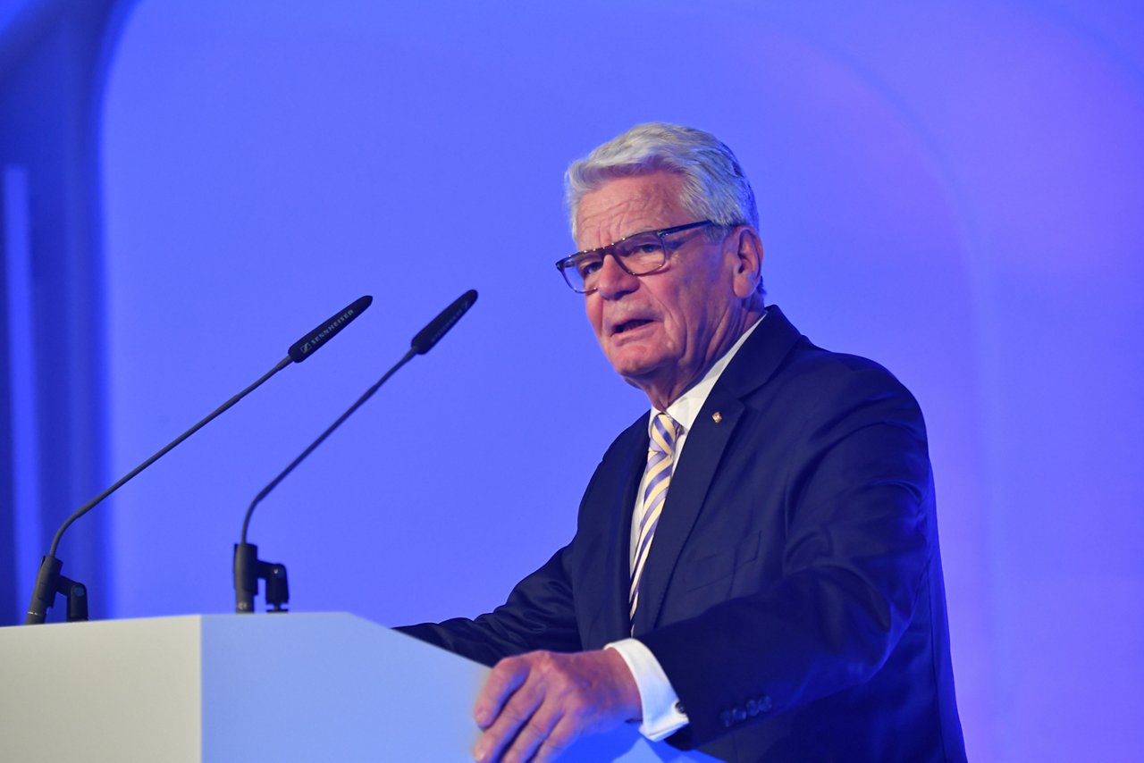 Joachim Gauck (Bundespräsident a.D.) 
/ Verleihung der Best Brands Awards 2022 im Hotel Bayerischer Hof in München am 26.04.2022 
/ Foto: BrauerPhotos / G.Nitschke für Best Brands