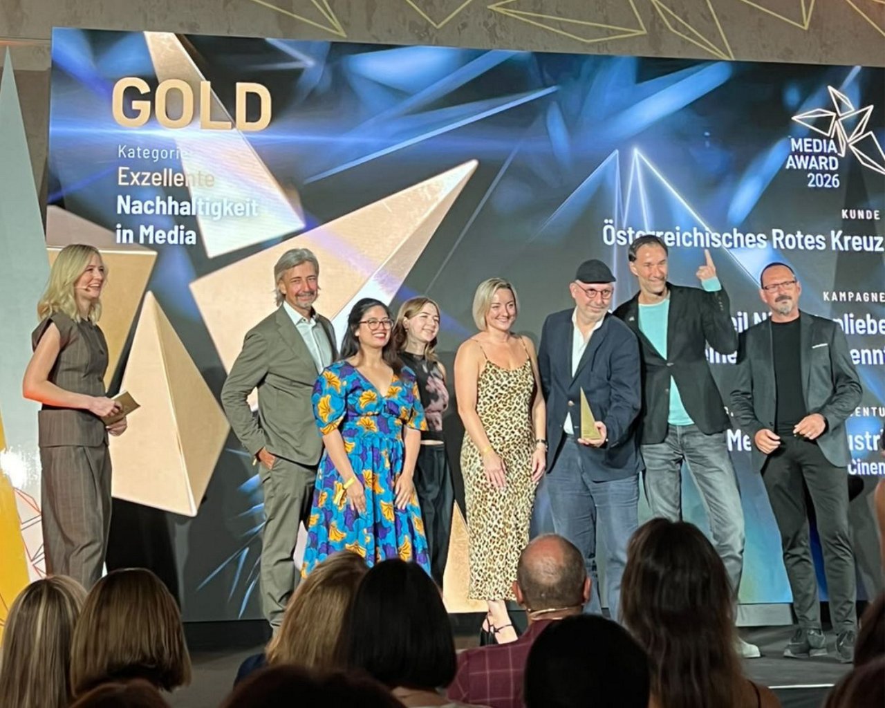 MEDIA AWARD 01 - 1