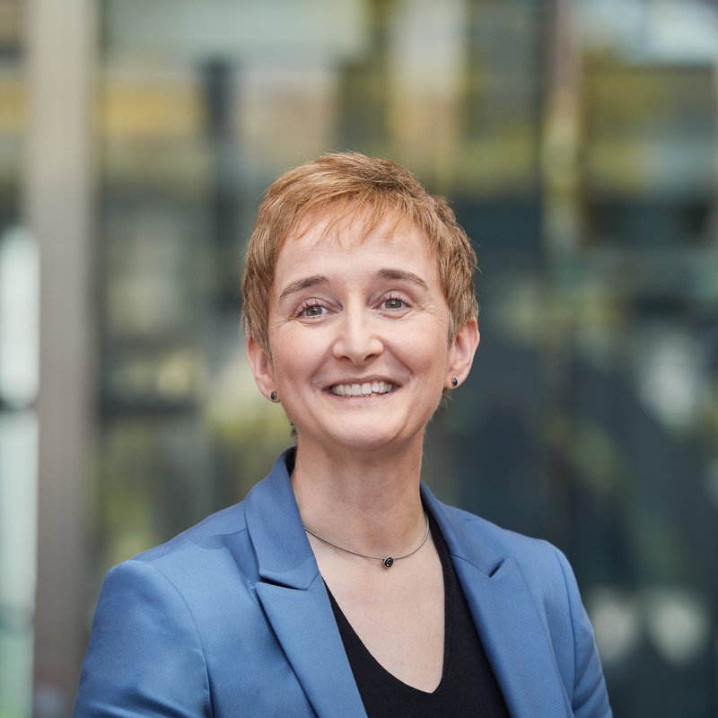 Anja Stolz, R+V Versicherung