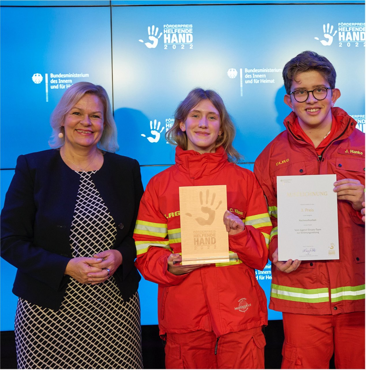 Bundesministerium des Inneren - Helfende Hand