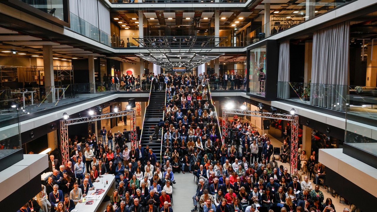 Viele Gäste beim DLD im House of Communication München