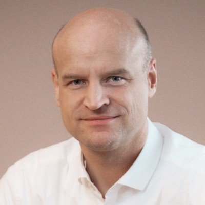Dr. Nicolai Johannsen