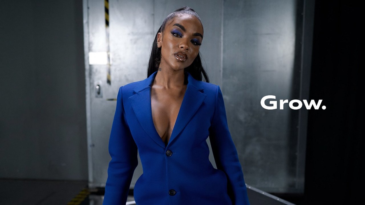 o2 - Elevator Alicia Awa Grow Visual