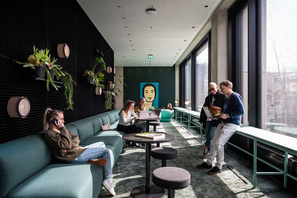 Überlab Lounge und Breakout-Bereich