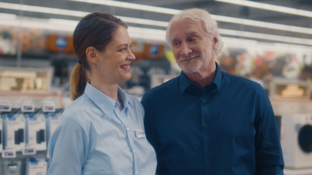 Neue Kampagne von Saint Elmo’s: Rudi Völler verlängert auch bei expert