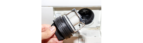 Nettoyer le filtre de la pompe machine à laver