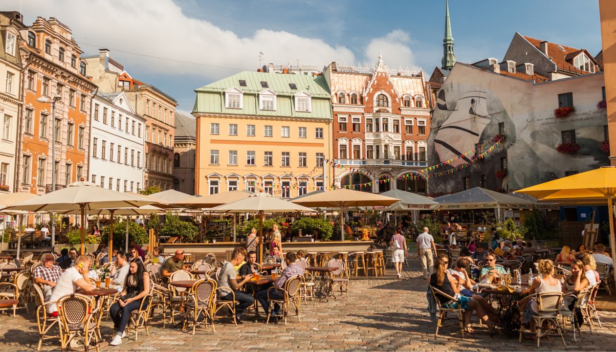 Street cafes in the OId Town of Riga