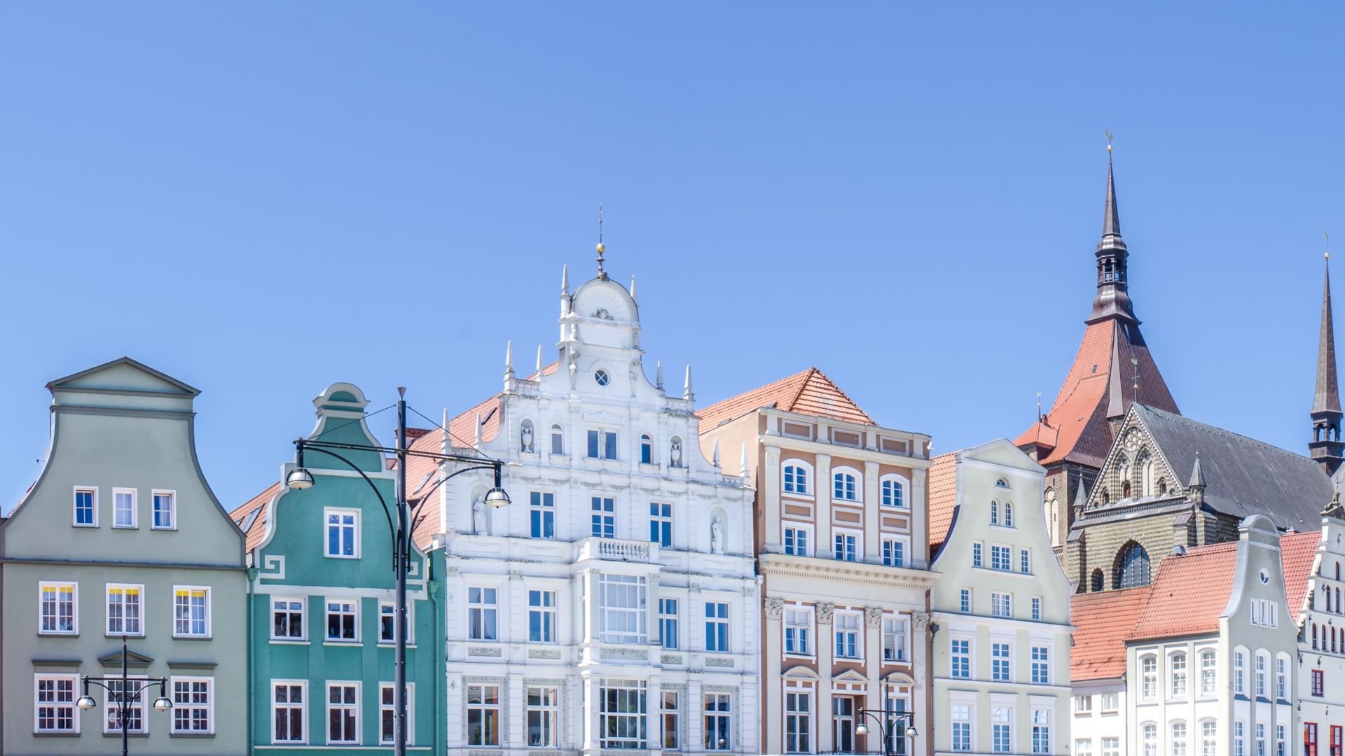 marque historische häuserzeile am neuen en rostock