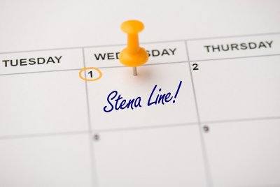 Calendrier avec une épingle jaune marquant un mercredi comme le jour de voyage avec Stena Line 