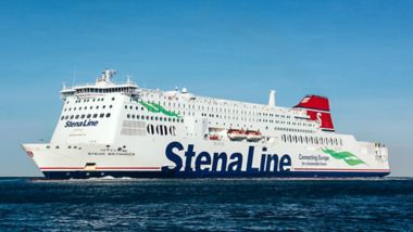 Stena Britannica en el mar