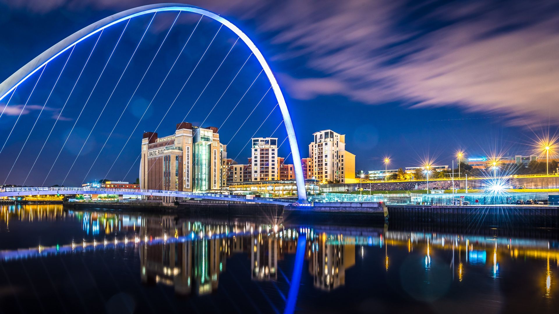 Gateshead millennium bridge