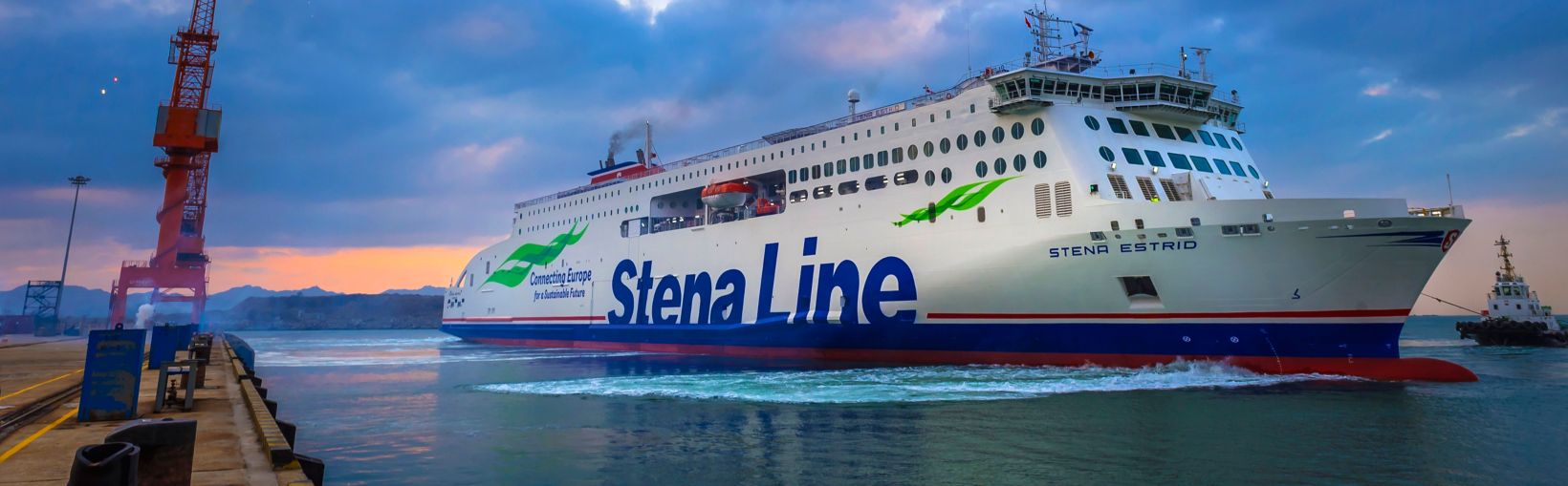 Stena Estrid Fähre verlässt den Hafen