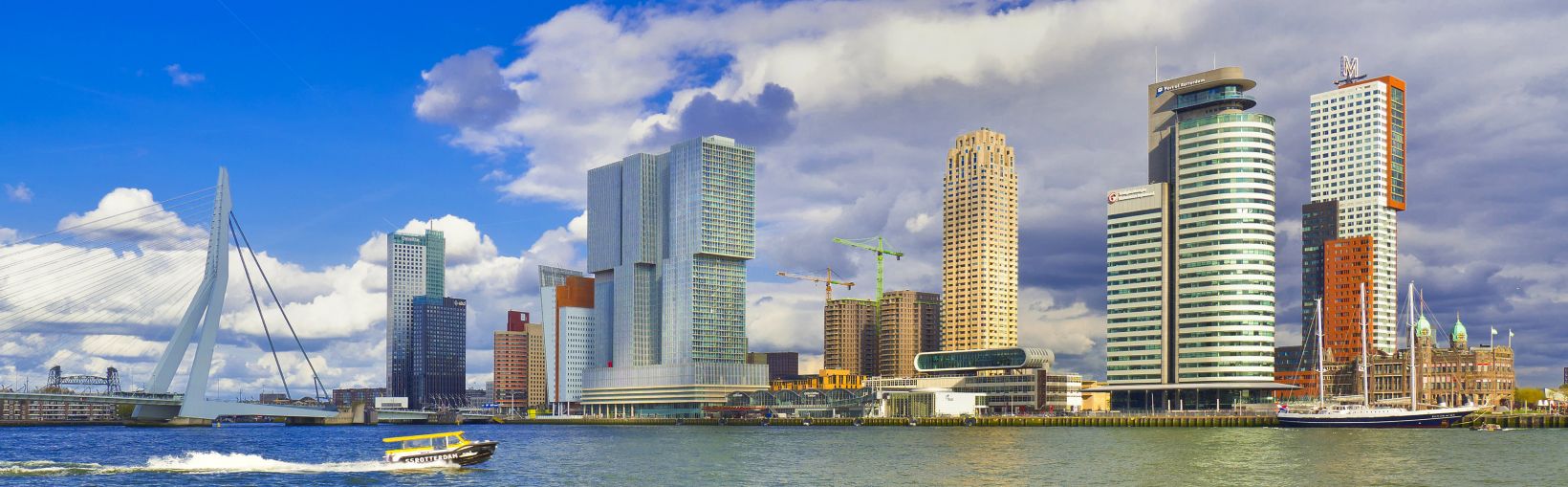 Nieuwe Maas River, Modern Architecture, Rotterdam, Holland, Netherlands, Europe