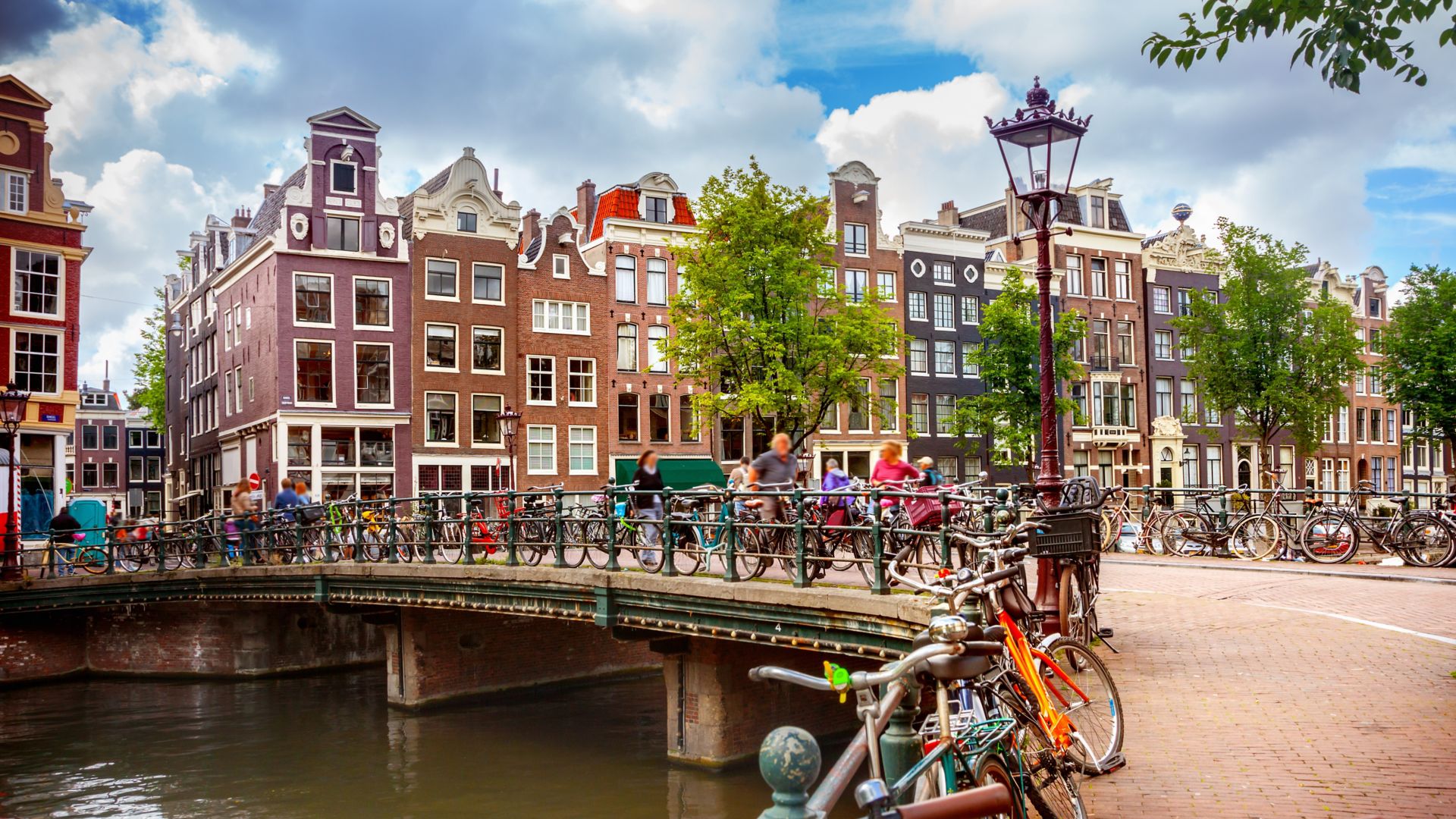 Canal en Ámsterdam