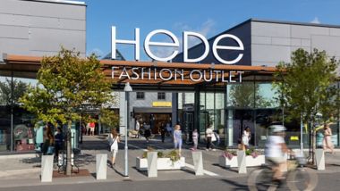 Indgang til Hede Fashion Outlet, Kungsbacka