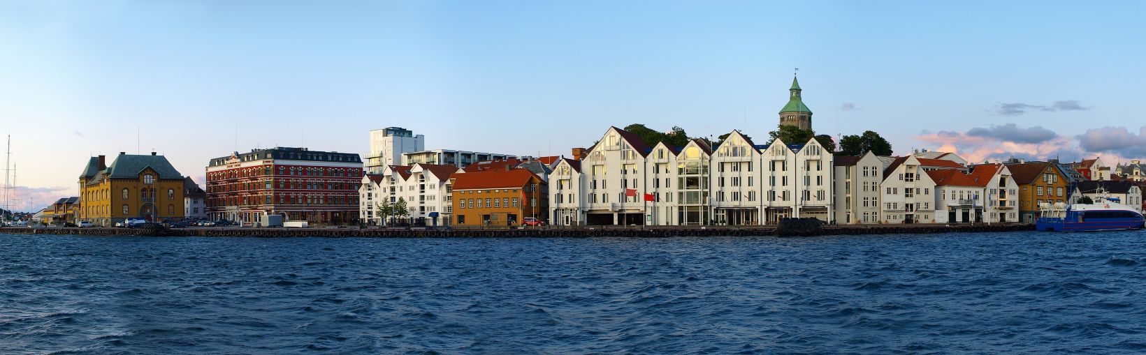 Vue panoramique sur le port de Stavanger, en Norvège.