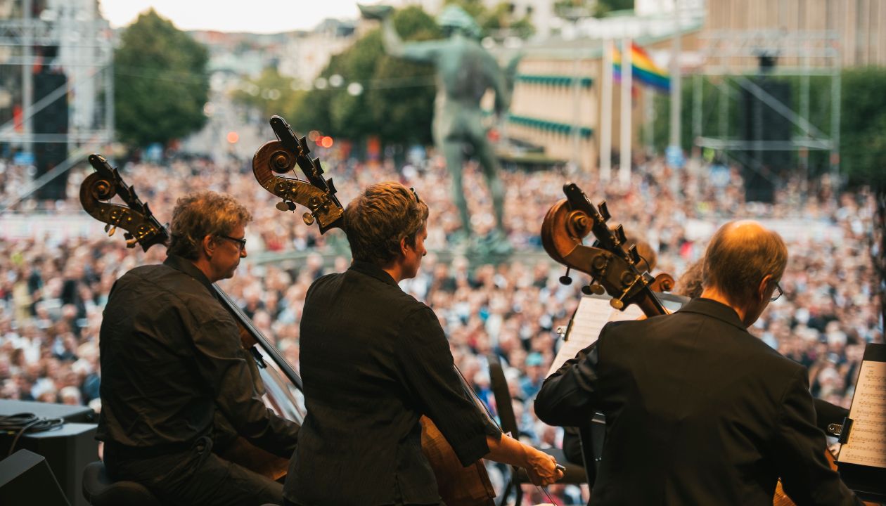 Performance during the Gothenburg Culture Festival 2018 at GÃ¶taplatsen.