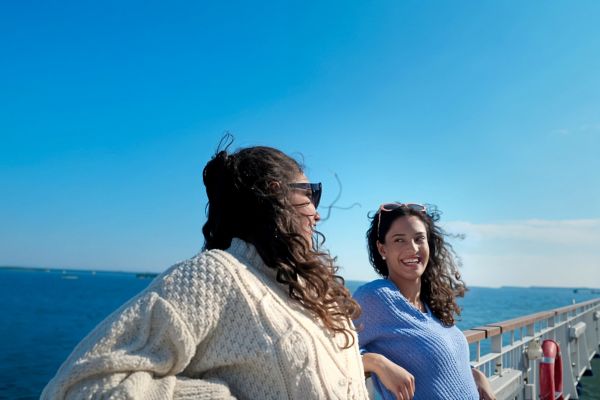 /content/dam/stenaline/en/images/service/20241220_Women_are_talking_on_the_ferry_deck.jpg