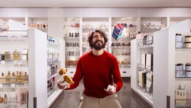 Man juggling at shopping onboard