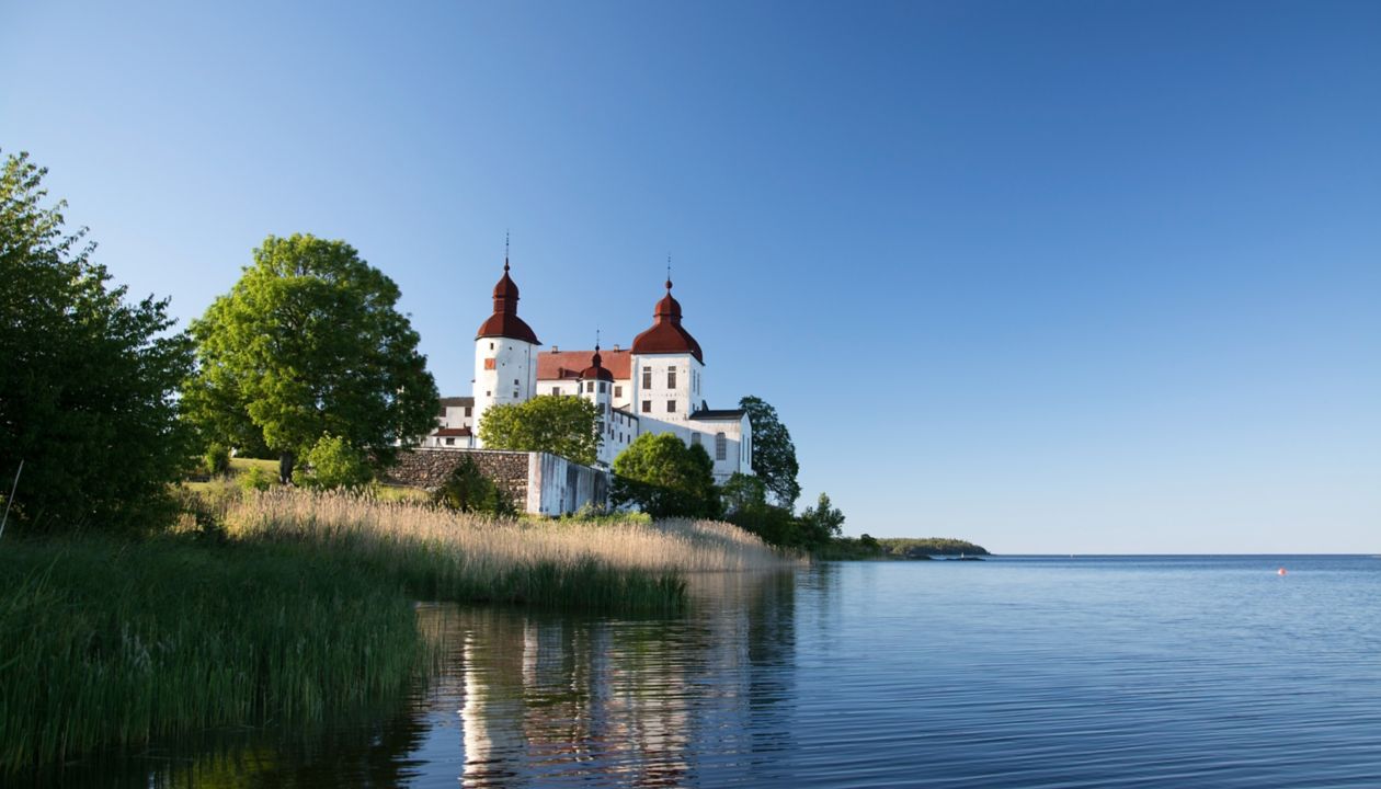 Schloss LÃ¤ckÃ¶ in VÃ¤stergÃ¶tland auf der Insel KallandsÃ¶ im VÃ¤nern gehÃ¶rt zu den BarockschlÃ¶ssern Schwedens.