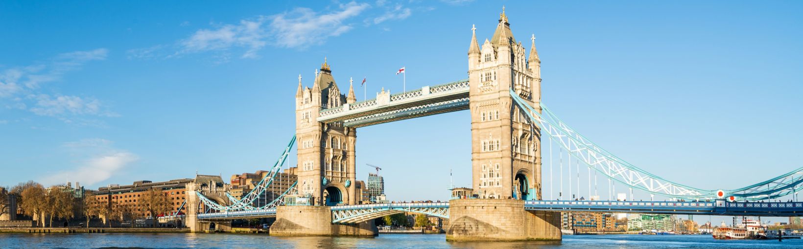 Le Tower Bridge est une célèbre attraction touristique.