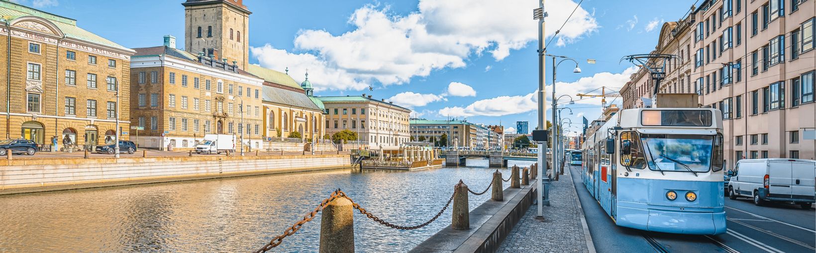 Pohled na pouliční architekturu města Göteborg, švédský region Västra Götaland