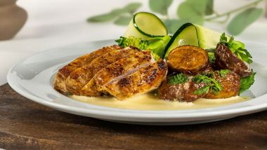 Seared chicken breast with roasted vegetables