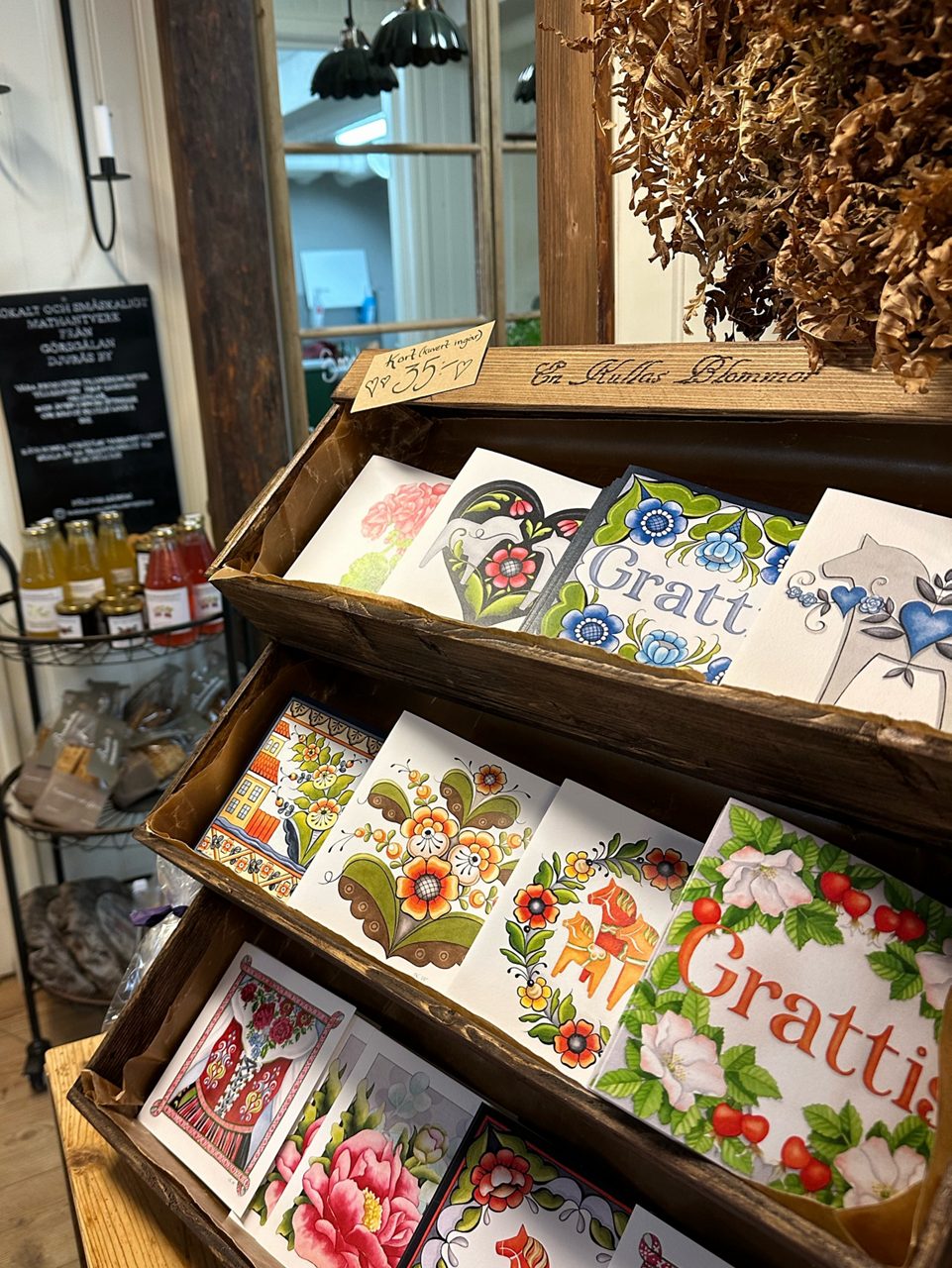 I butiken En kullas blommor, som drivs av Hanna Berglund i Djurås.