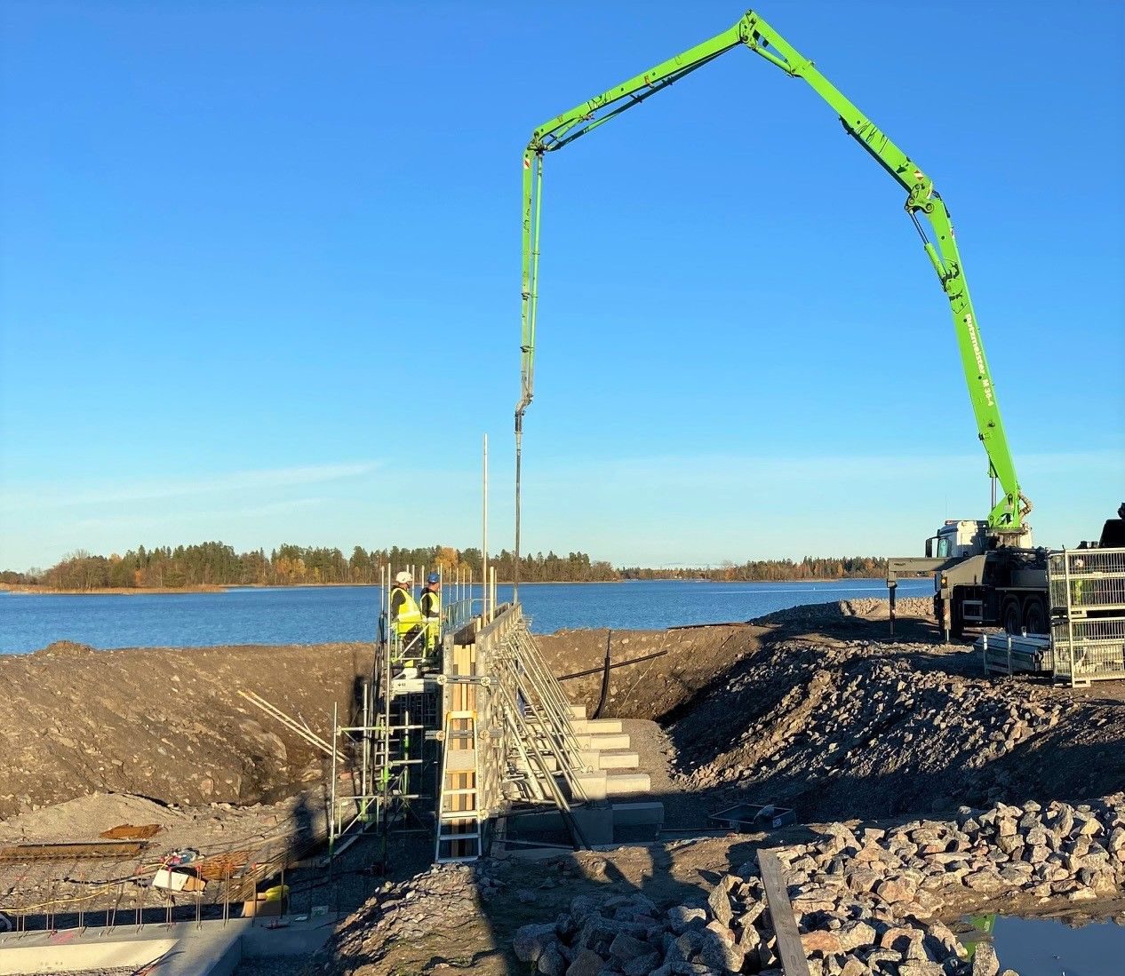 Per Hellestigs företag DBOB är specialiserade på broar, kajer och avancerade betongjobb.