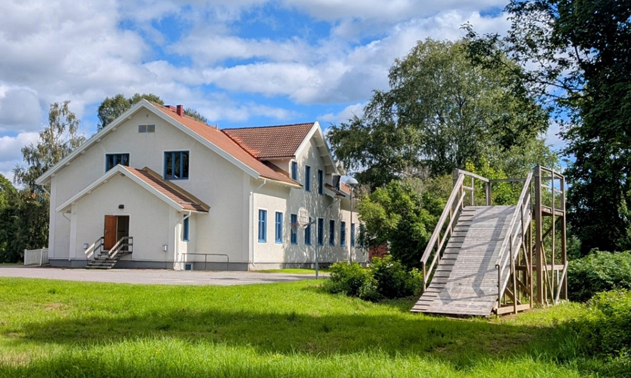 Mötesplats i byn
