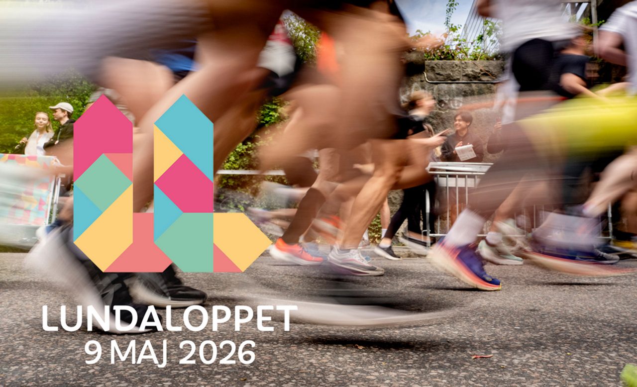 People running in Lundaloppet