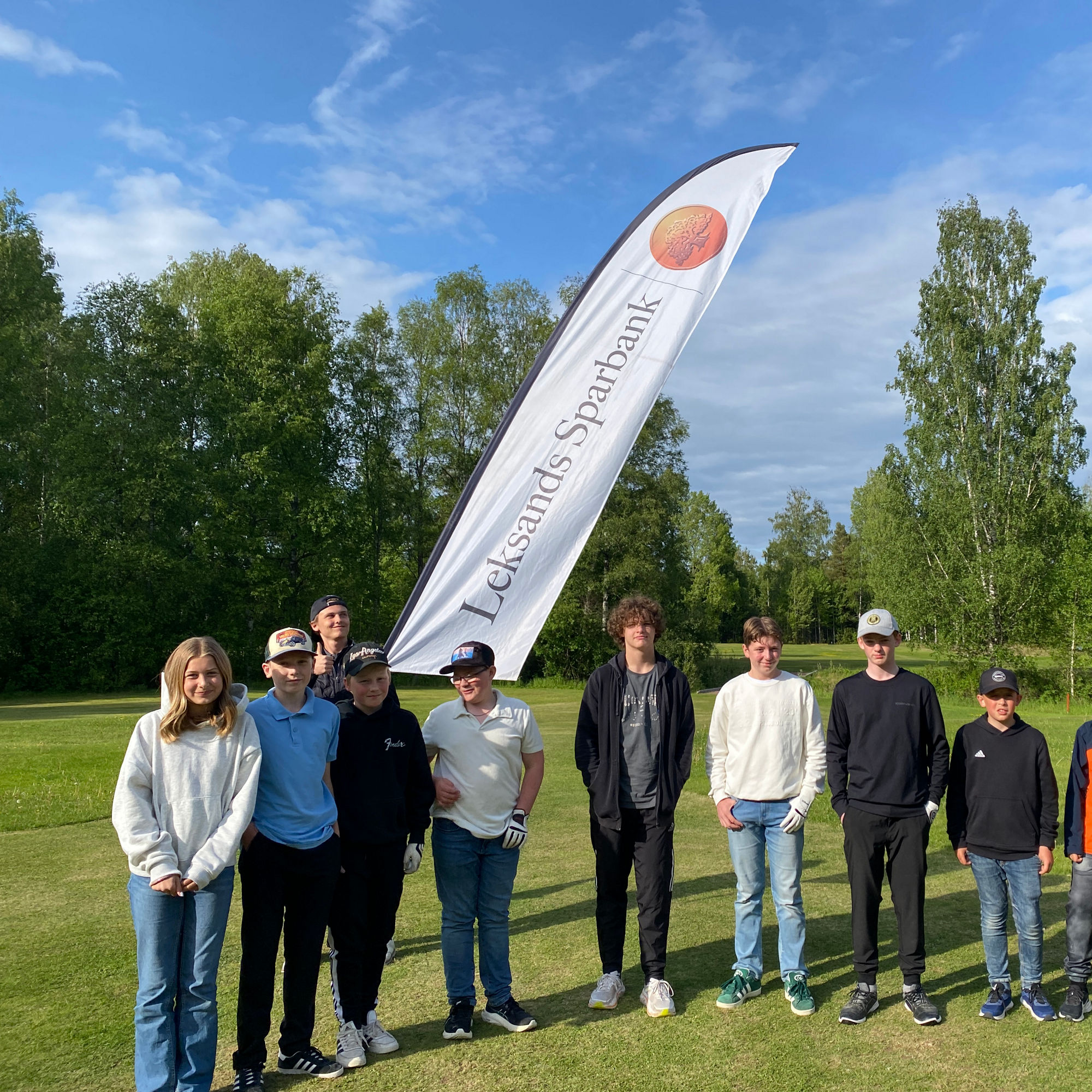 Unga golfspelare under Mora GK Junior Cup i Mora.