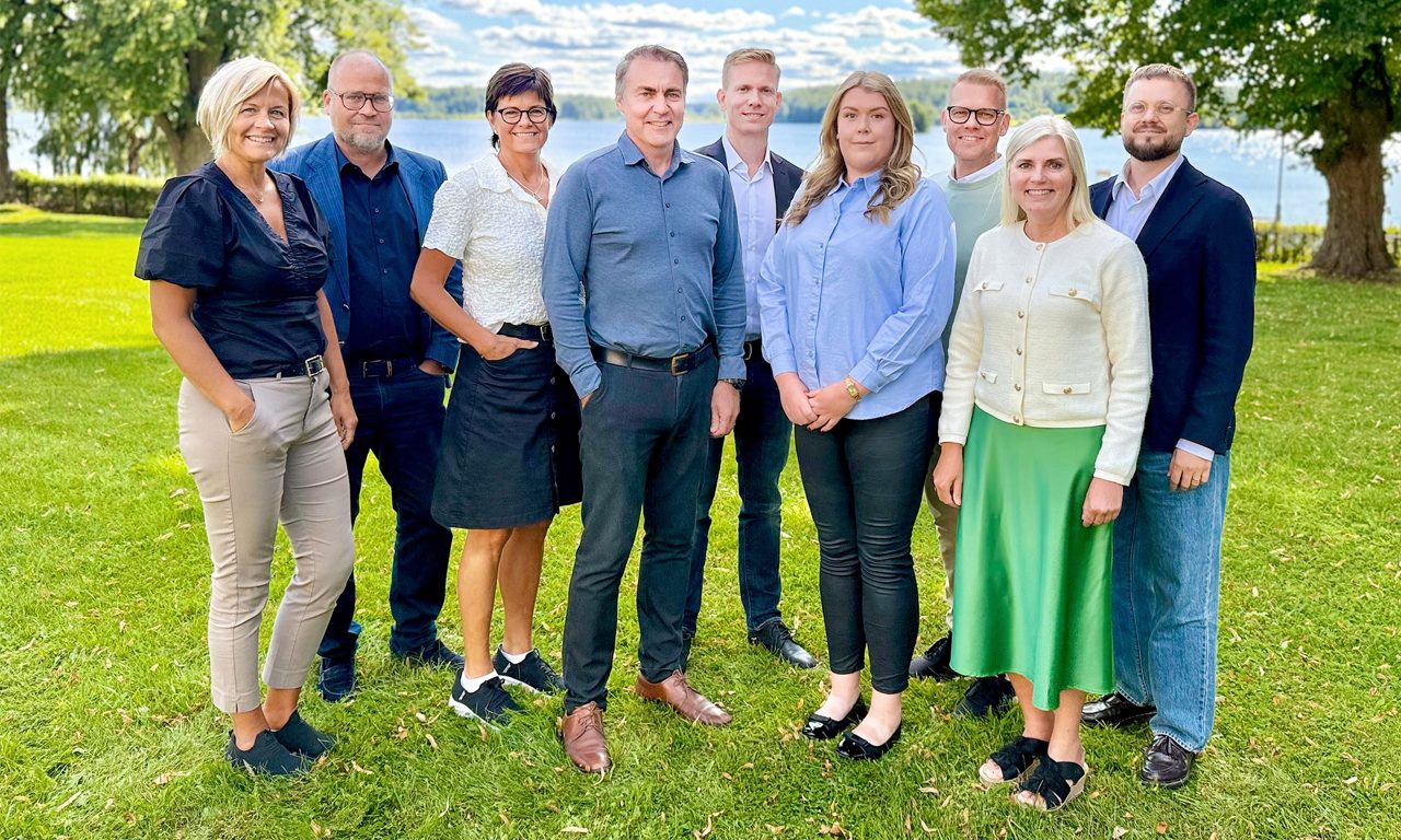 Gruppbild på personalen som ingår i Private Banking.