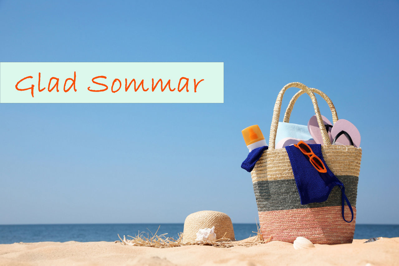 Strandbag med sommar accossearer med texten Glad Sommar