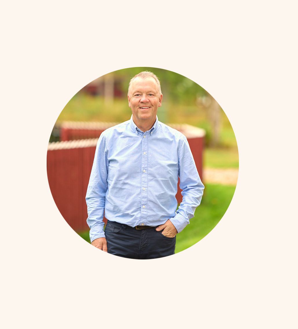 Rund bild på Ulf i utomhusmiljö