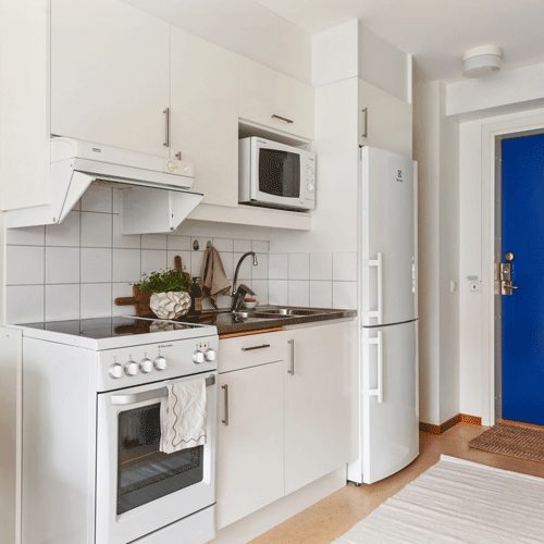 Bild på ett fönster i Sparbankshuset på Campus Roslagen