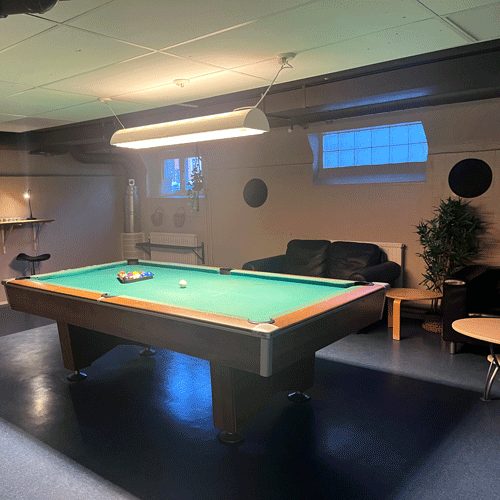 Bild på biljardbord på Campus Roslagen