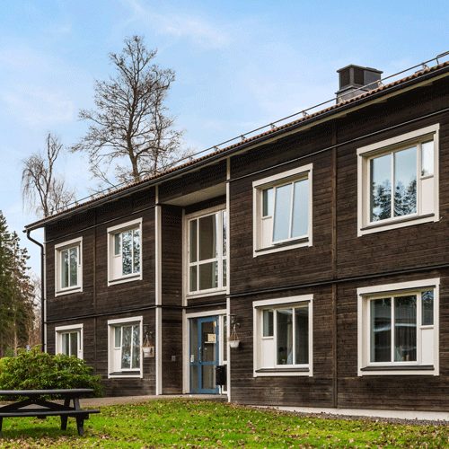 Exteriörbild på Sparbankshuset på Campus Roslagen