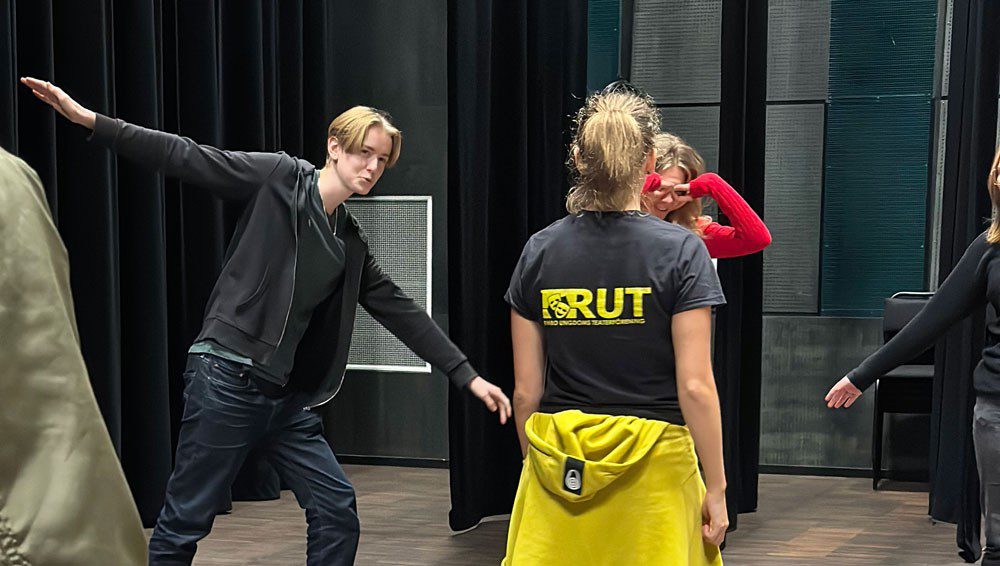 Teater uppvärmningsövningar