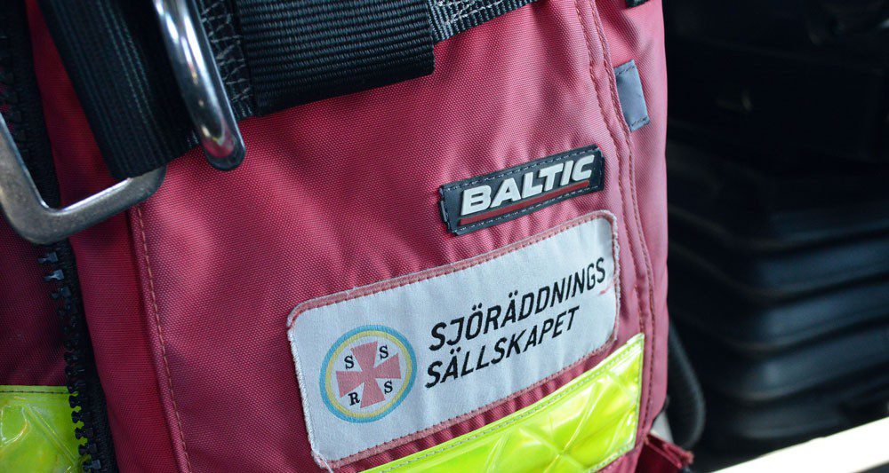 Flytväst med loggan för Sjöräddningssällskapet