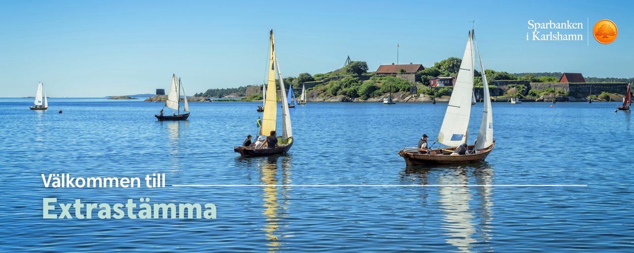 Segelbåtar framför Karlshamns Kastell