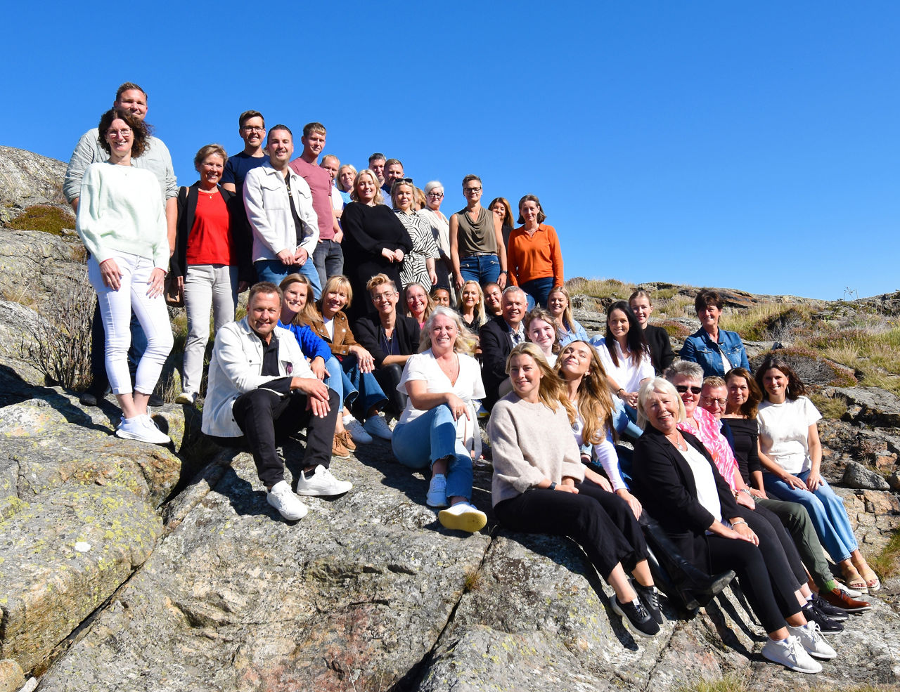 Gruppbild på Sparbanken Tanums personal