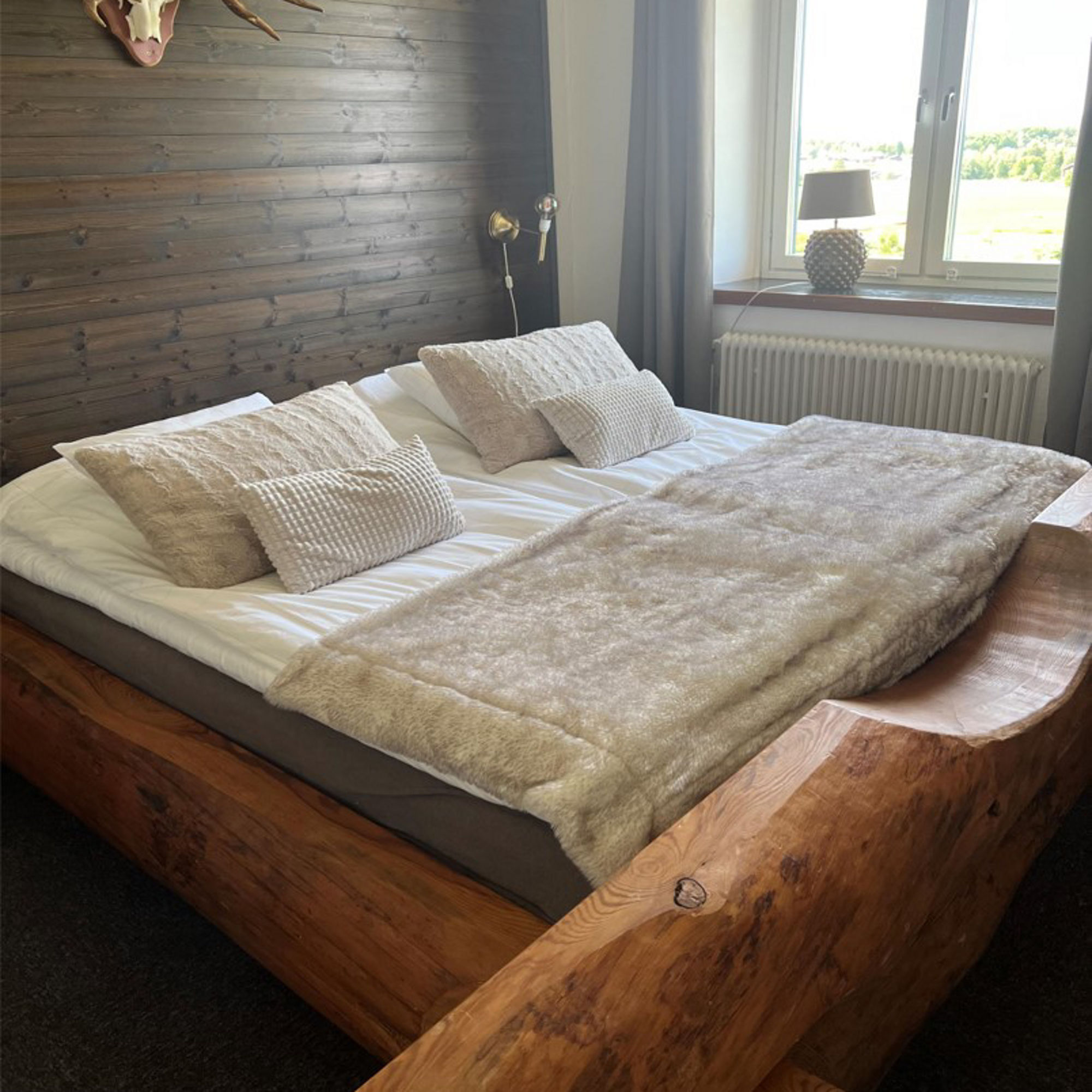 En säng på Kungshaga hotell
