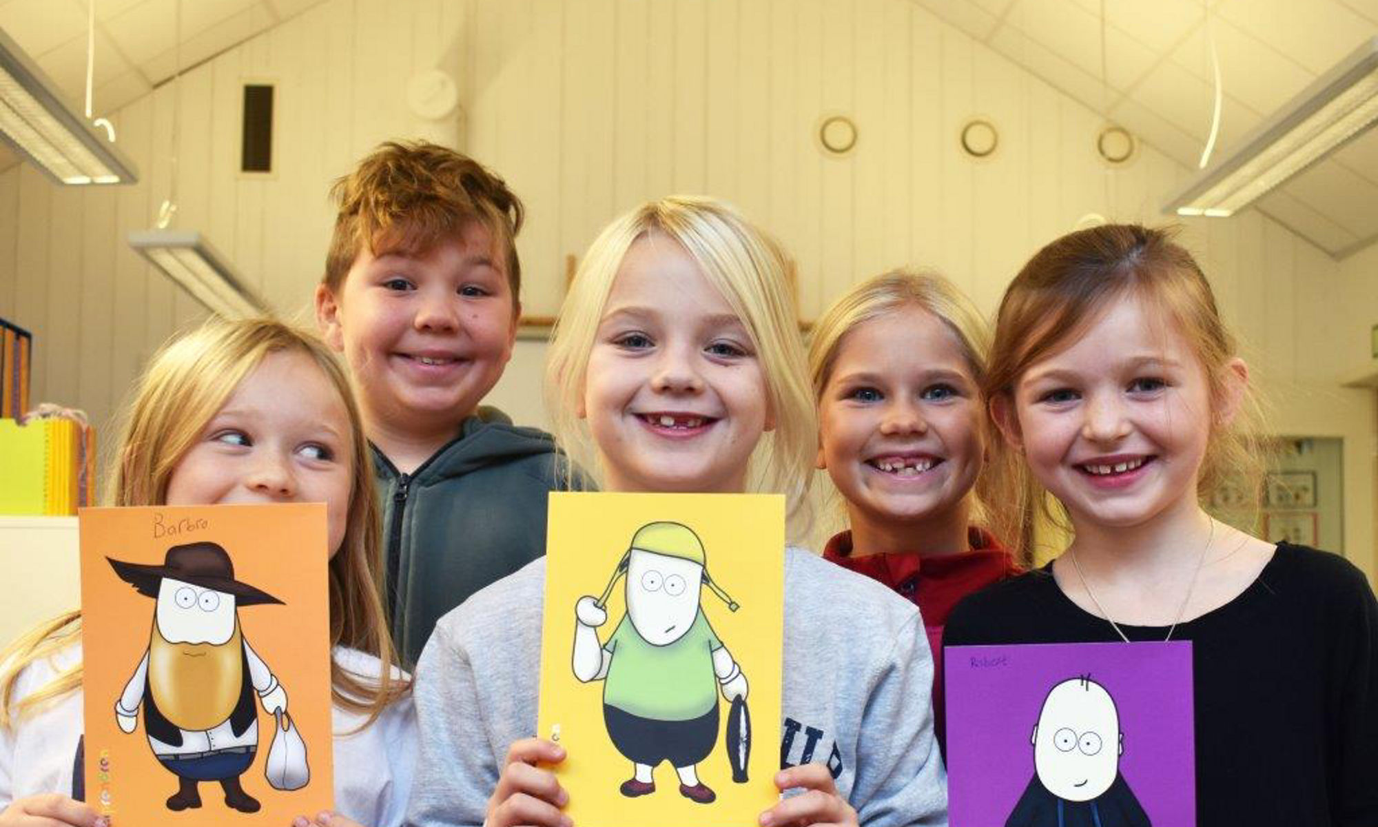 Glada elever som spelat bankens utbildningsspel "miniprenören".