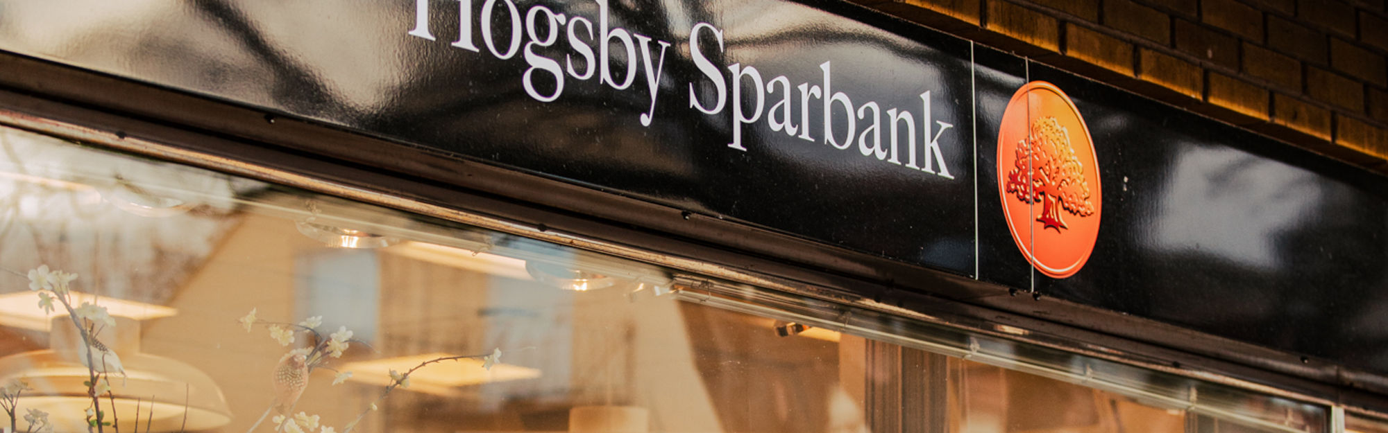 Högsby Sparbanks Skyltfönster