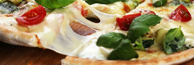 Queijo mussarela na pizza